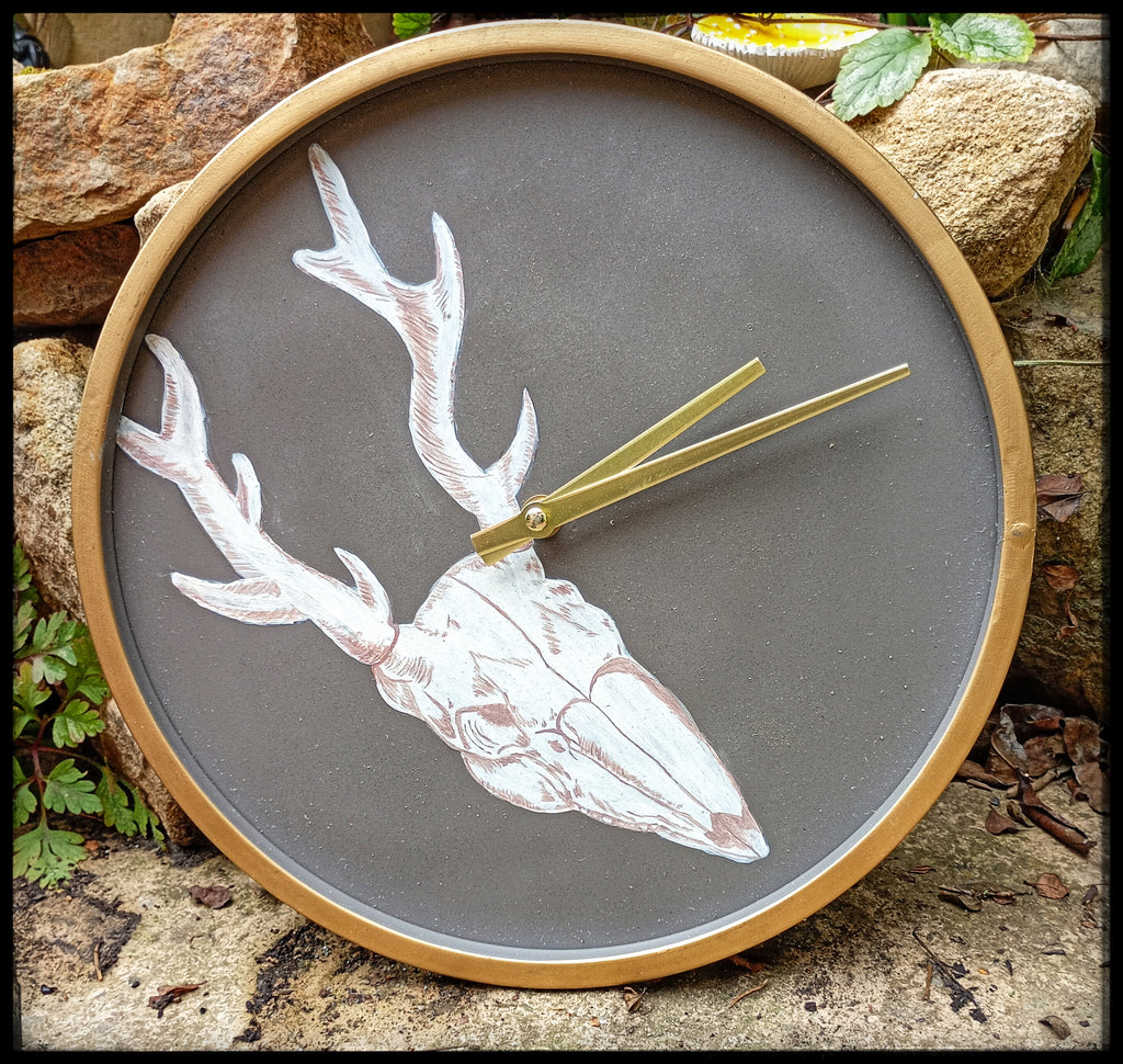 Deer Skull Clock