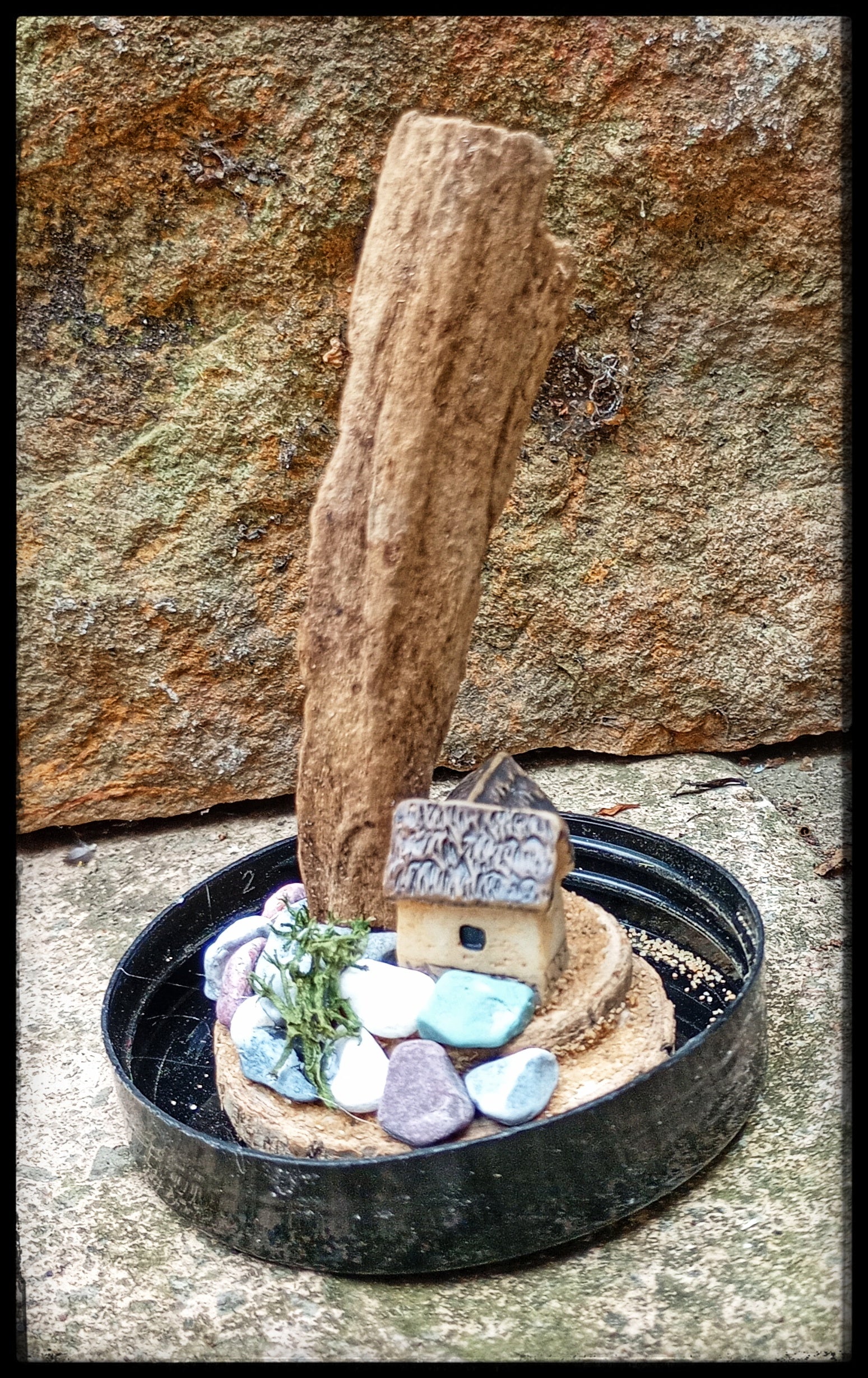 House on the Rocks in cloche